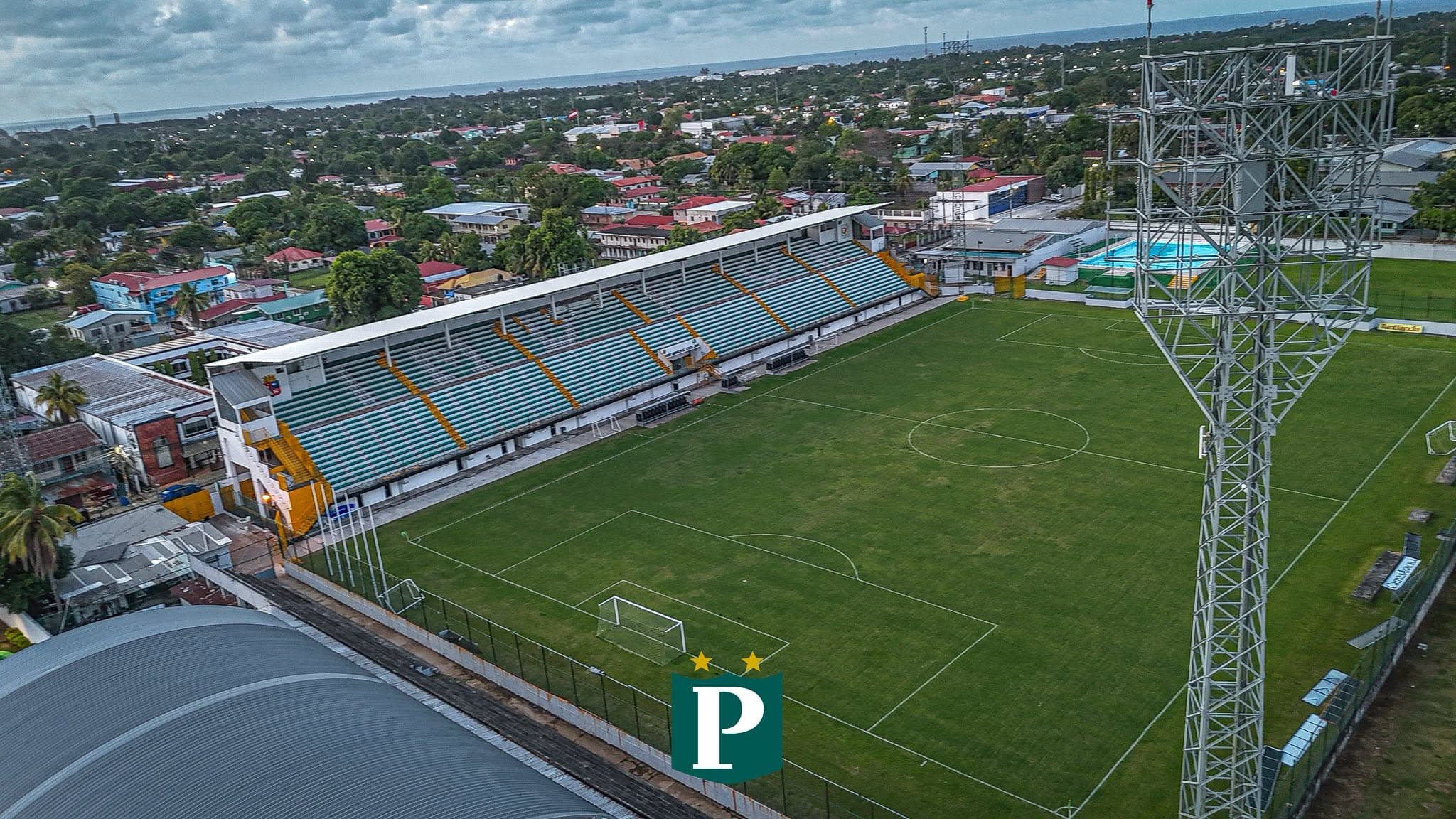 Vista panorámica del Estadio Excélsior en Puerto Cortés